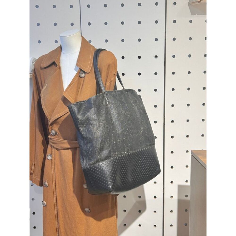 Bv Women Pre-Loved Bag Very Good Condition